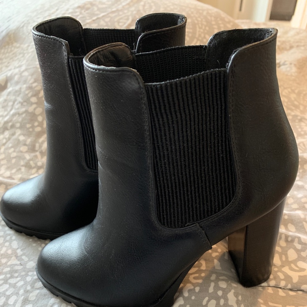 Black heeled army boots